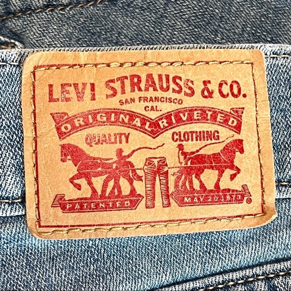 Levi's Blue Denim Distressed Cut Off Shorts - Picture 8 of 8
